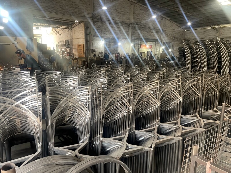 wholesale white and gold Chameleon chairs for indoor events