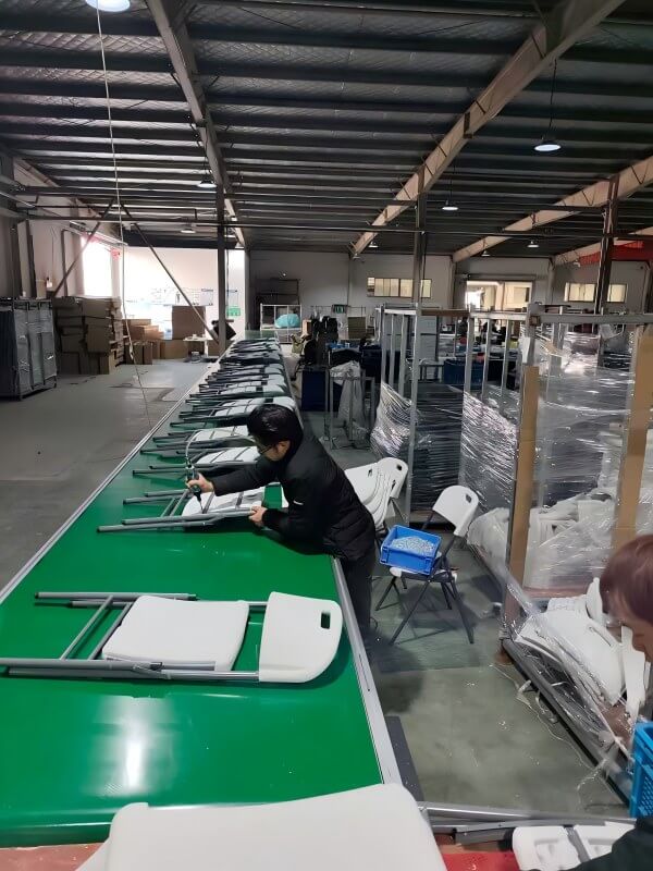 wholesale white Blow Mold Folding Chair for outdoor events