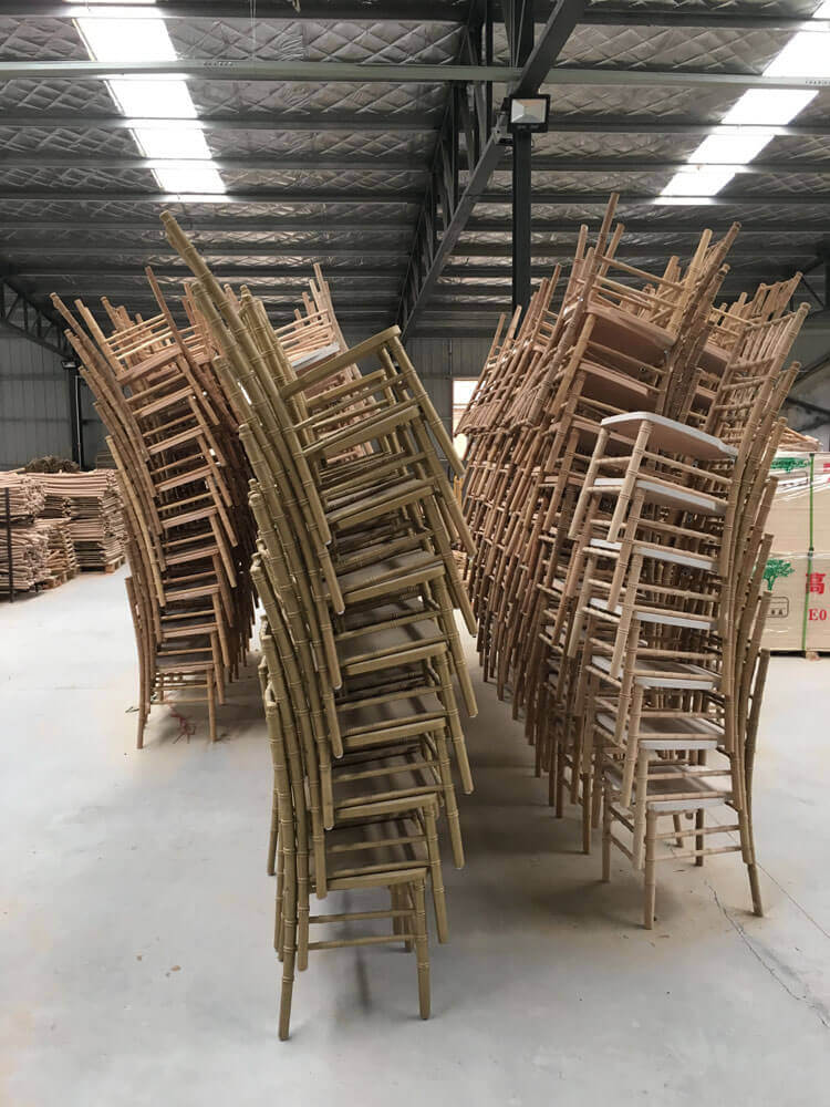 wood chiavari chairs