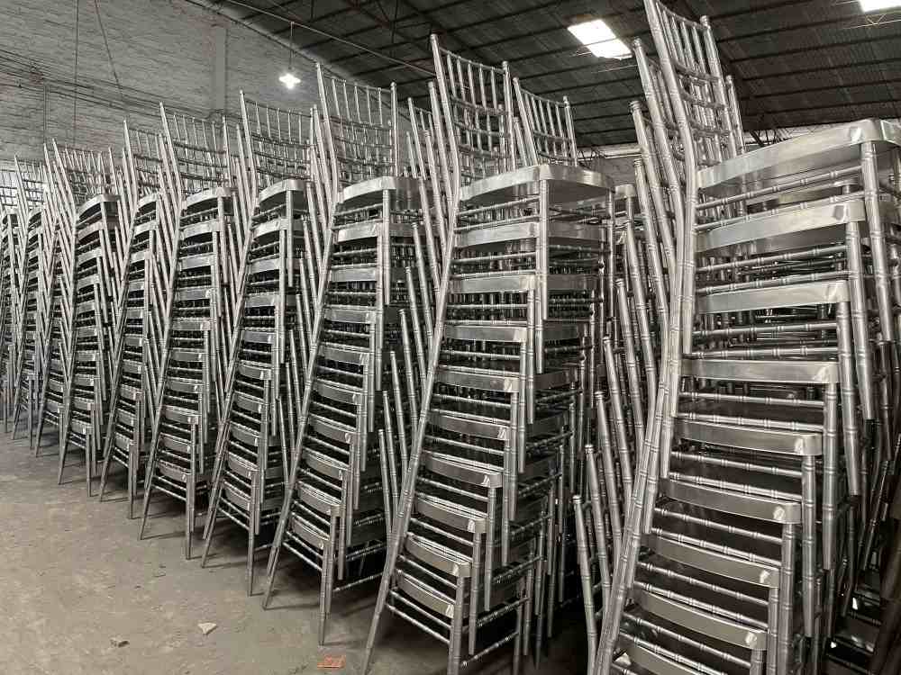 wholesale stackable Aluminum Chiavari Chairs for weddings