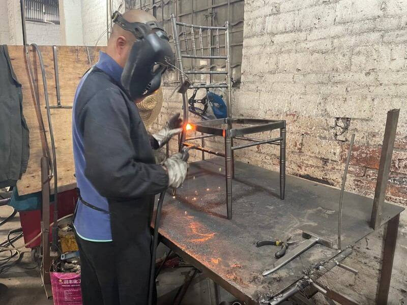 Commerical quality stacked Steel Chiavari Chairs factory in China