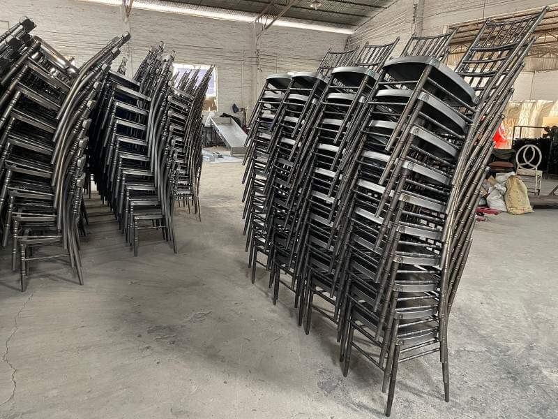 wholesale Steel Chiavari Chairs for events