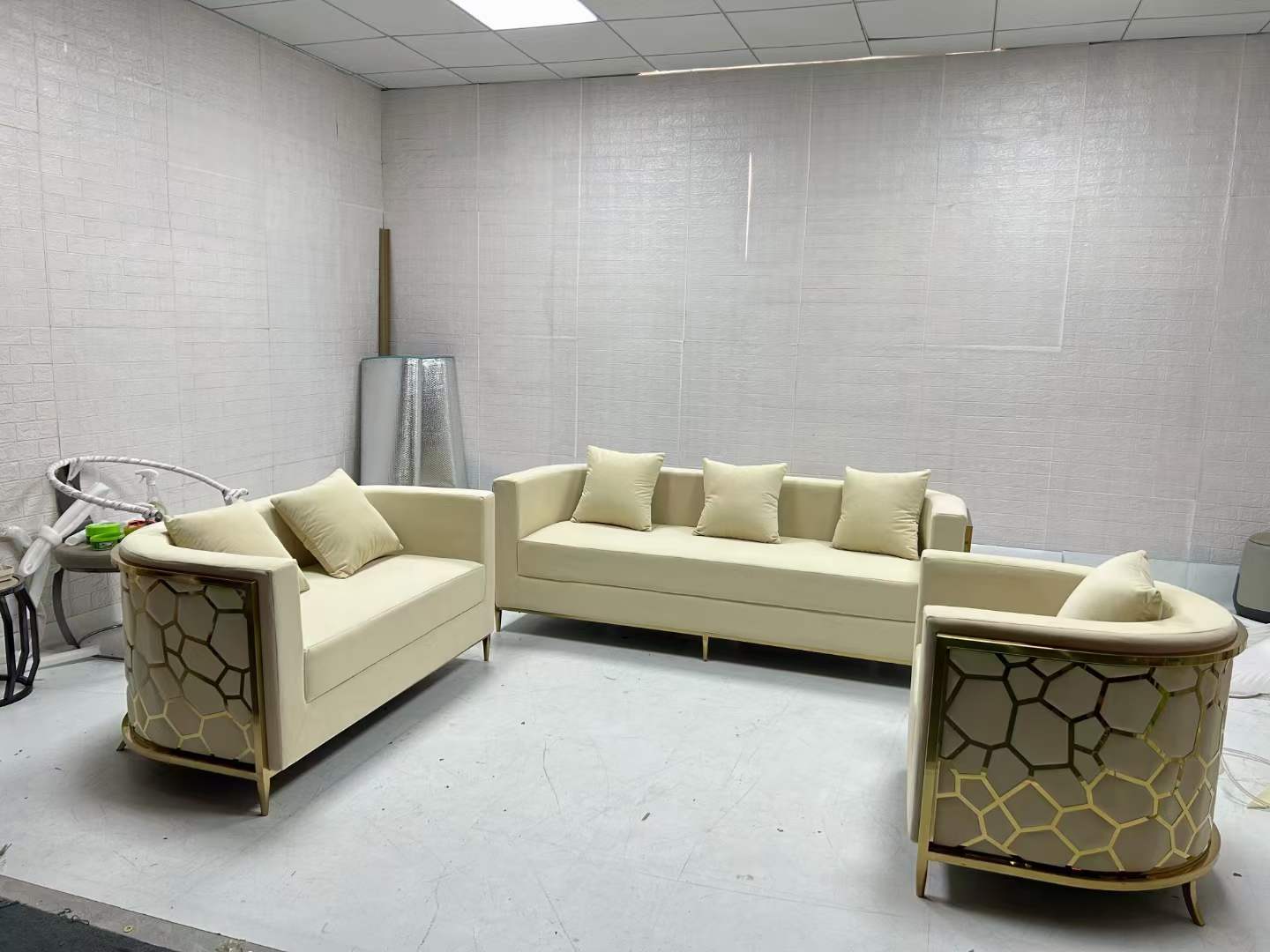 wholesale white and gold stainless Steel Wedding Sofa set for weddings