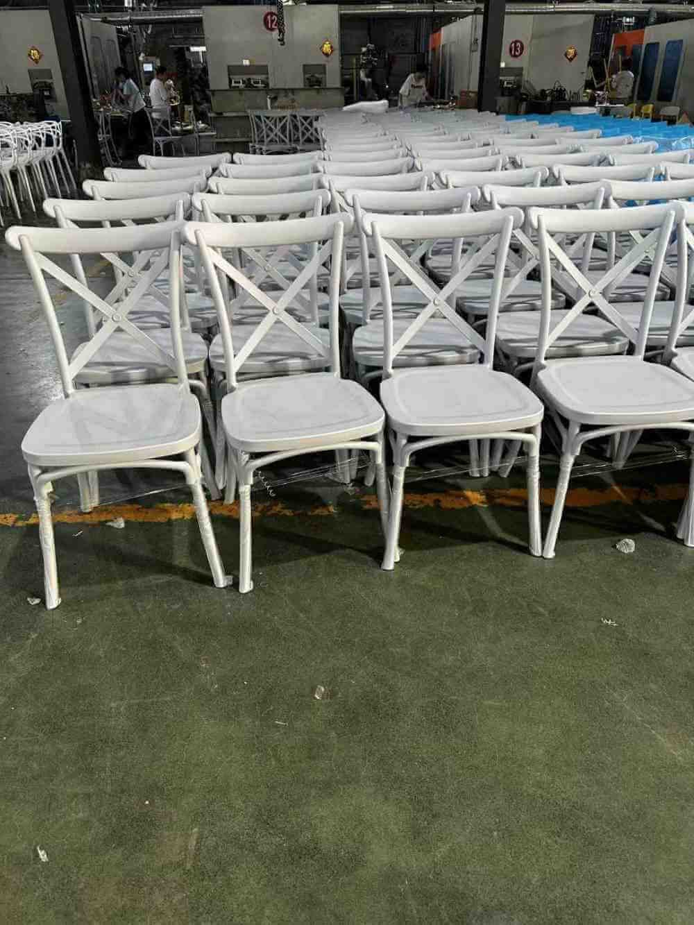 stackable resin White Cross Back Chairs wholesale for events