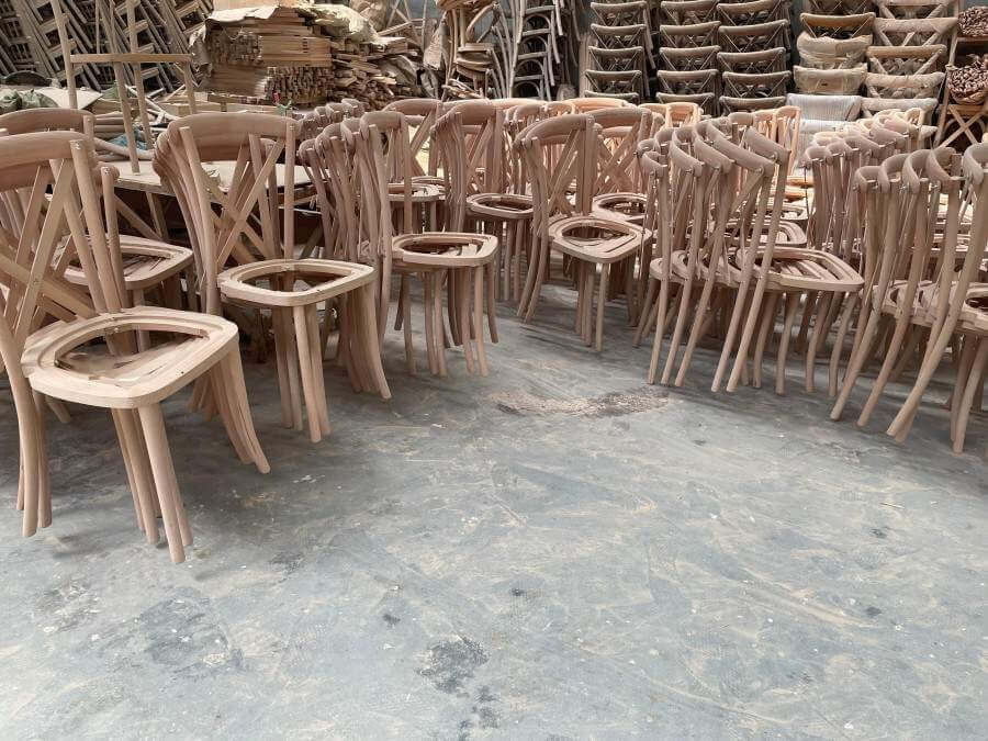 Wood Cross Back Chairs wholesale for weddings