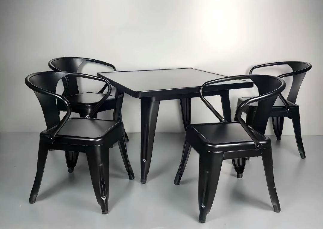 wholesale black metal Tolix Table And Chairs for dining room