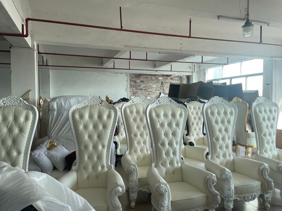wholesale high back upholstered white throne chairs for sale