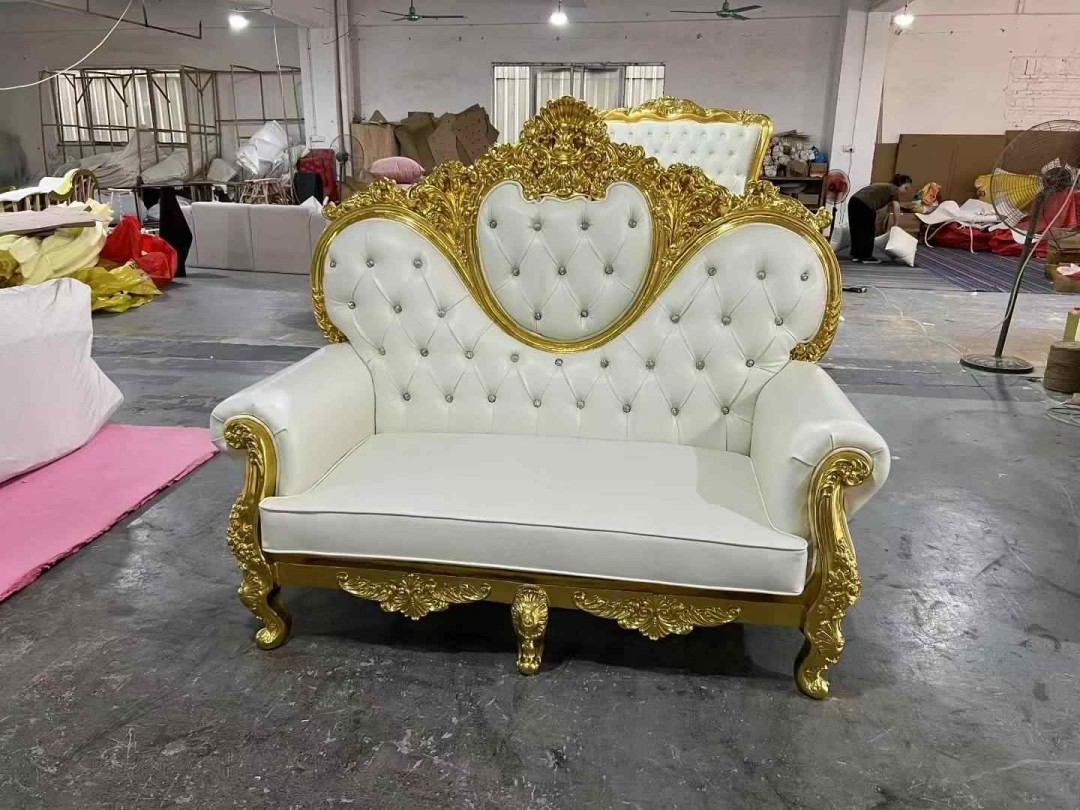 wholesale gold and white throne loveseat for weddings