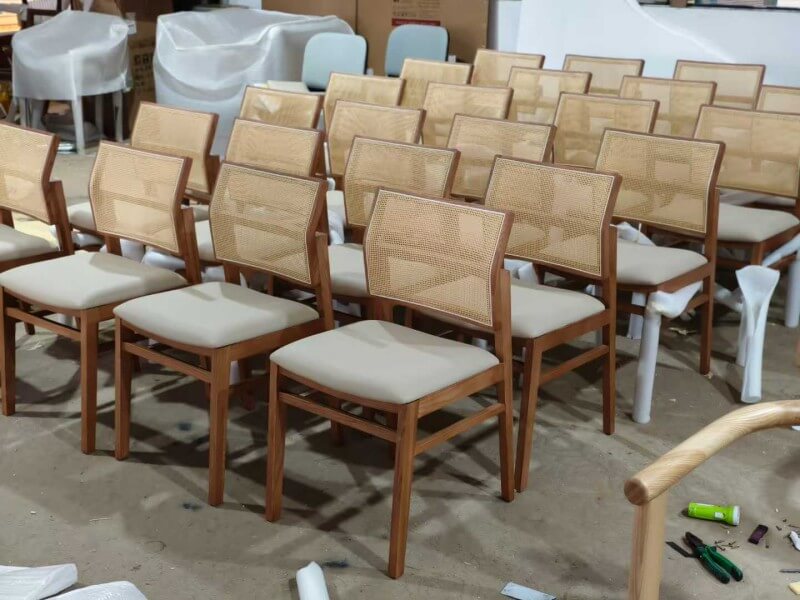 wholesale wooden Cane Restaurant Chairs for hotel restaurants