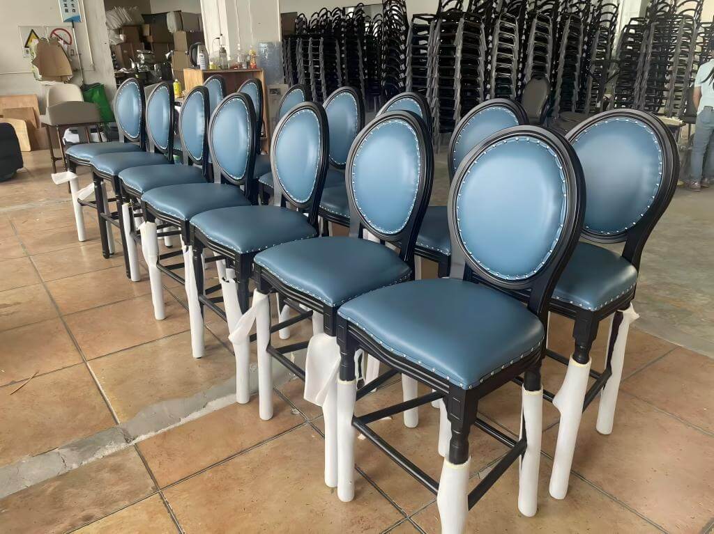 wholesale 75 cm seat height Louis Bar Chair for sale