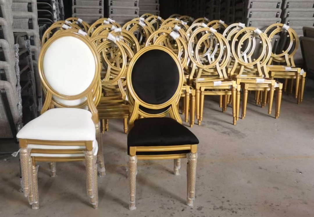 wholesale stackable white and gold Louis xvi chairs for banquet hall