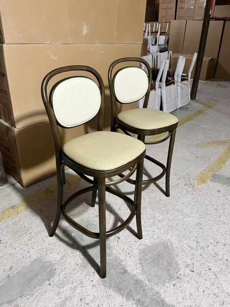 Classic bent wood bar stools wholesale for bars