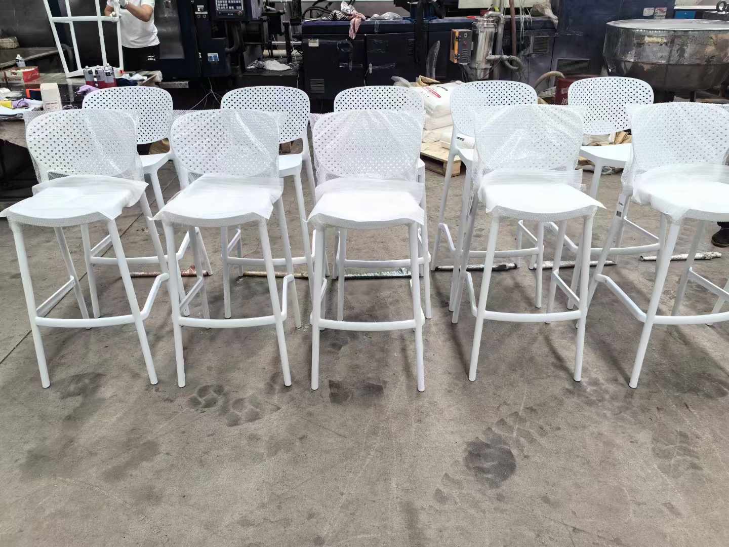 wholesale stackable PP white plastic counter stools for sale