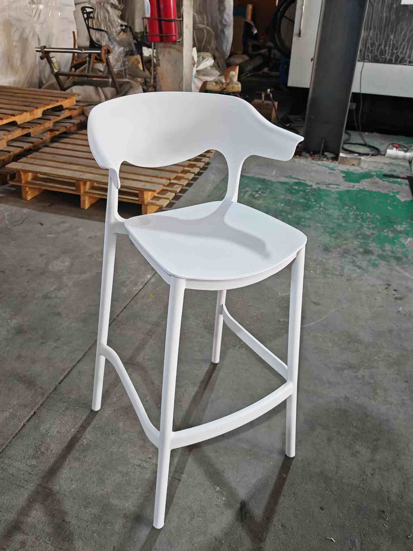 wholesale white plastic counter stools for hotel bars